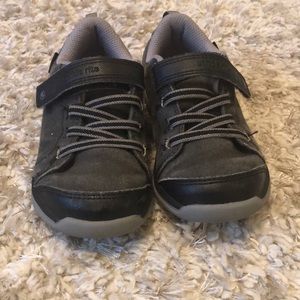 Stride rite boy toddler shoes